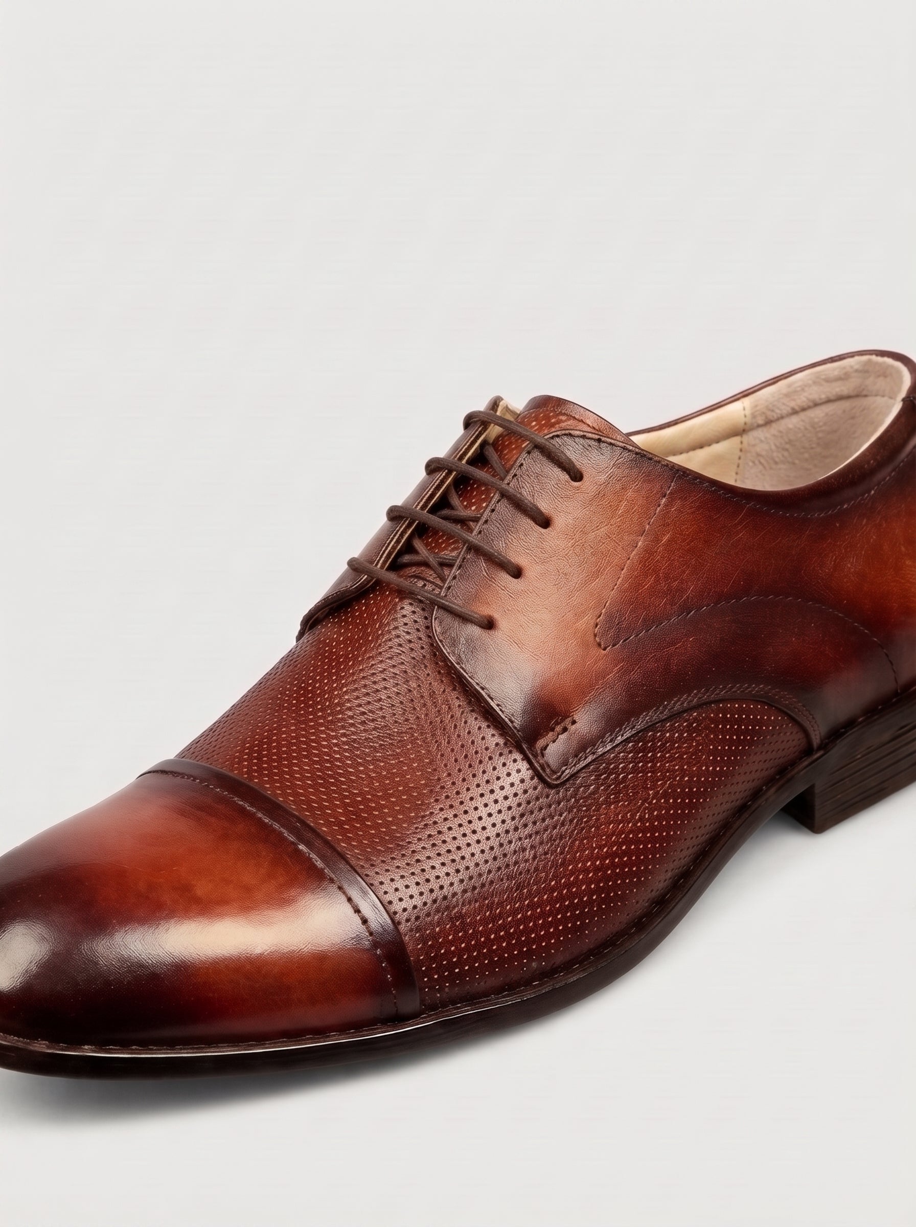 PARMA Derby Cap Toe Texturizado - Bordeaux